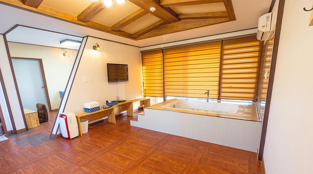 Shall Story Resort Seogwipo Eksteriør billede